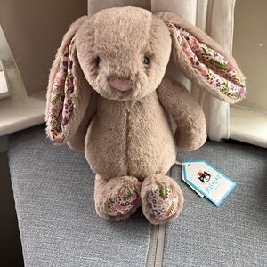 Jellycat! Blossom Beige Bunny "Petal"